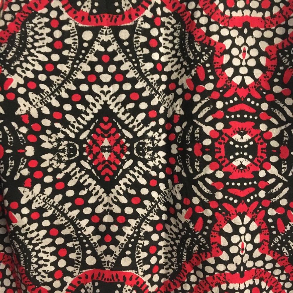 NEW!! Volcom Reversible Top - Picture 6 of 7
